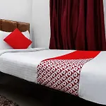 Collection O Ramji Grand Near Tdi Mall